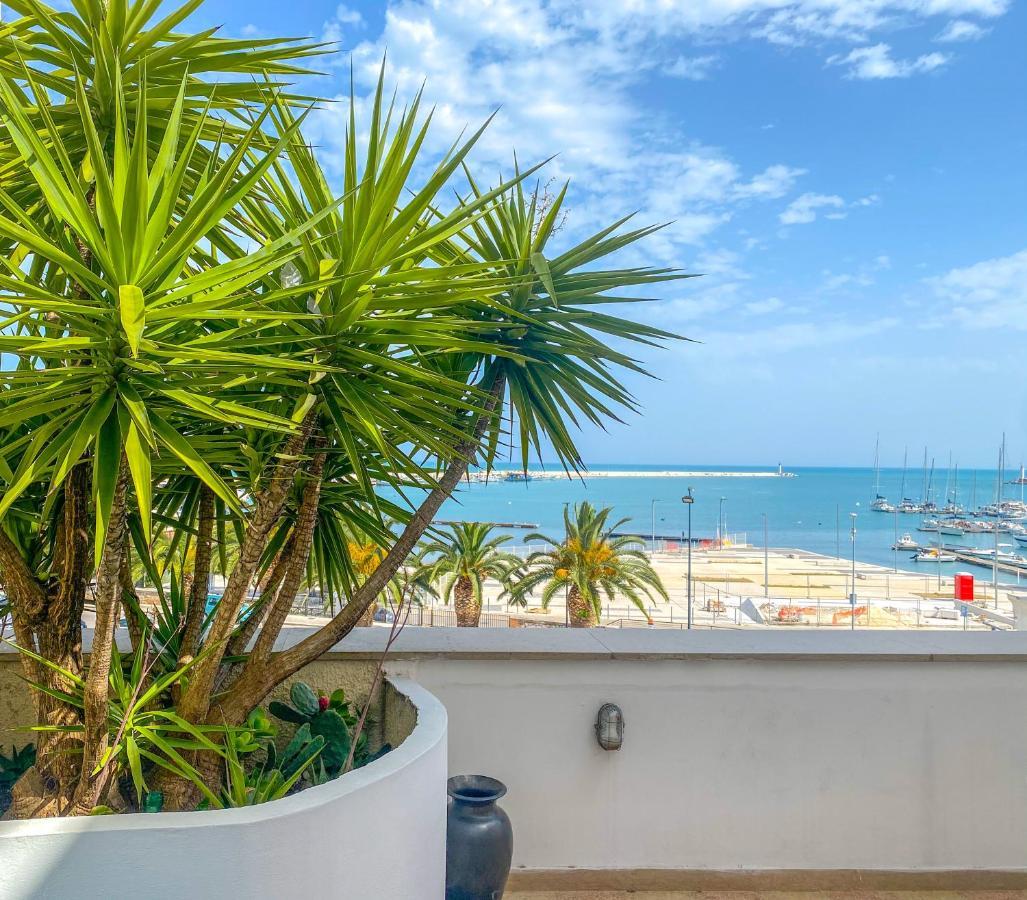 Terrazza Diomede- Manfredi Homes & Villas Manfredonia Eksteriør billede